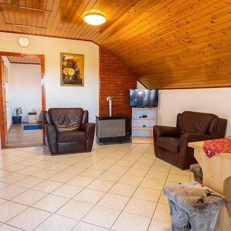 Kis Teniszhaz Ordacsehi Extérieur photo