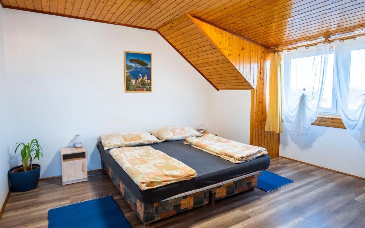 Kis Teniszhaz Ordacsehi Extérieur photo