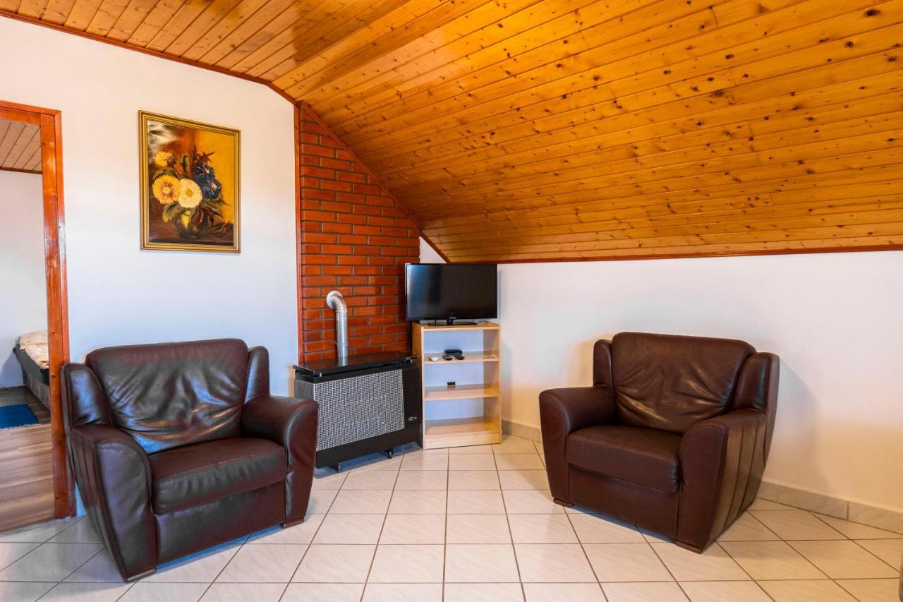 Kis Teniszhaz Ordacsehi Extérieur photo