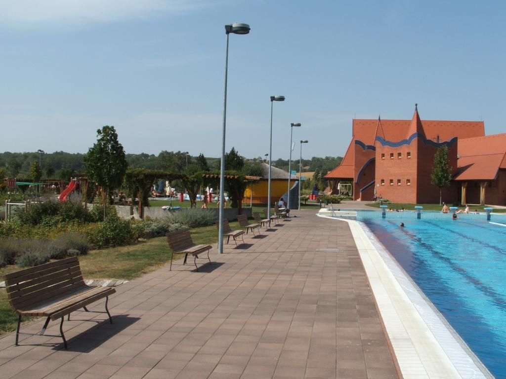 Kis Teniszhaz Ordacsehi Extérieur photo